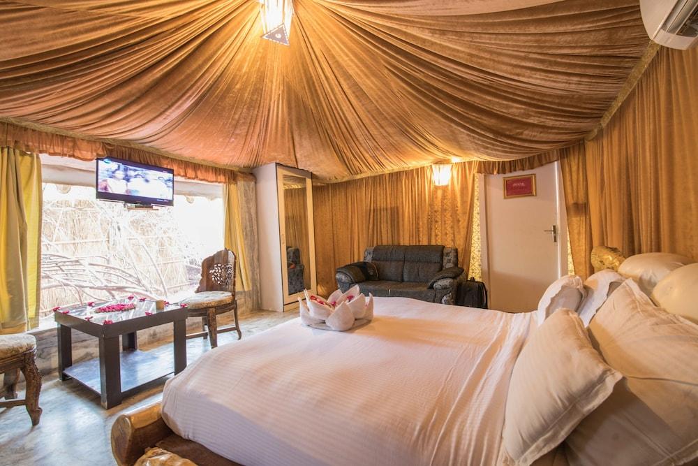 Lohagarh Fort Resort Kukas Εξωτερικό φωτογραφία